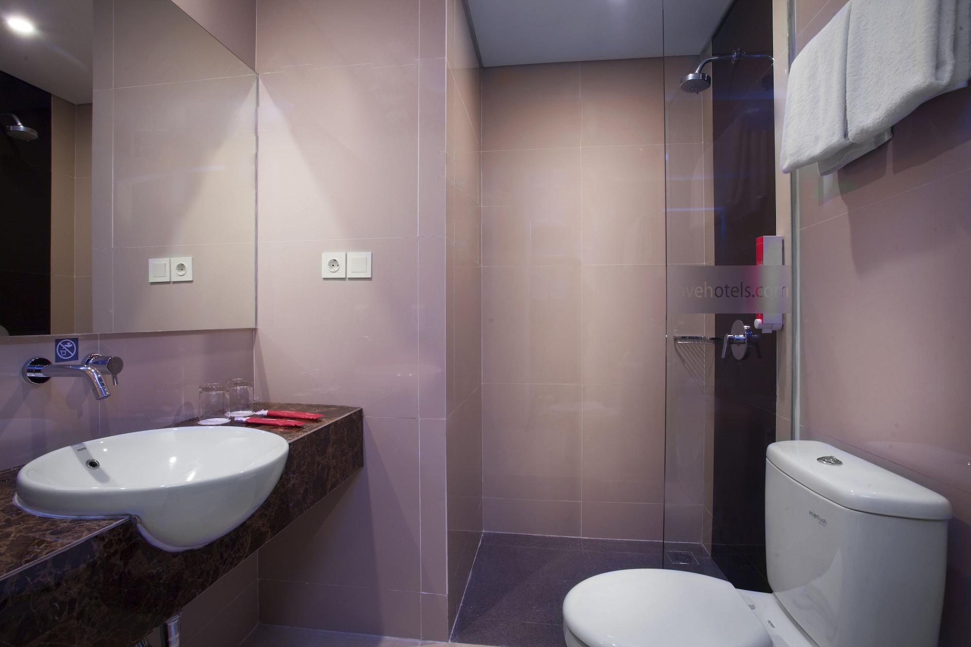 Favehotel Hasyim Ashari Tangerang Exterior photo